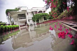 M_Id_221524_The_house_of_BSP_MLA_Shahnawaz_Rana_in_Muzaffarnagar no alt set