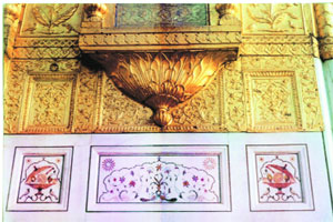 Art of gold | Chandigarh News - The Indian Express