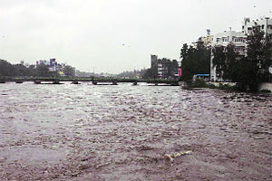Dams discharge record water in 14 yrs | Pune News - The Indian Express