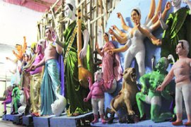 M_Id_236918_Preparation_for_the_Puja_are_in_full_swing no alt set