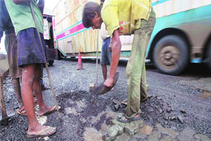 Software in place to track potholes | Mumbai News - The Indian Express