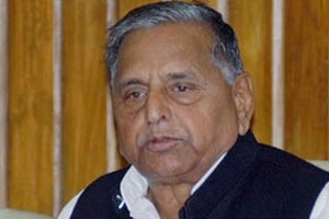 Mulayam promises govt jobs to rape victims | Political Pulse News - The ...