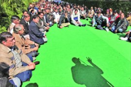 M_Id_267826_MCD_engineers_and_workers_protest no alt set