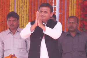 Akhilesh defends decision to induct Raja Bhaiya in Cabinet
