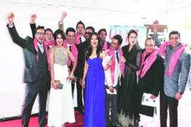 M_Id_296513_Cannes no alt set