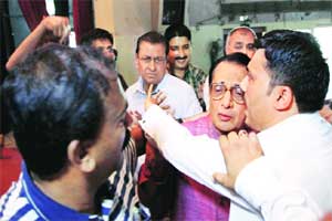 Former GU V-C manhandled in teachers meeting