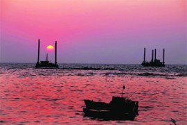 M_Id_297556_Worli-Haji_Ali_sea_link no alt set