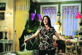 M_Id_297754_Farah_Khan no alt set