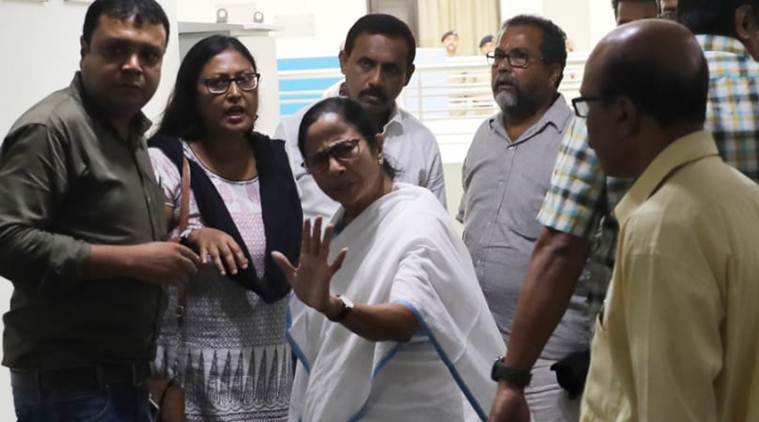 mamata banerjee meeting with doctors, doctors to withdraw strike, mamata banerjee fulfills doctors demands, doctors strike, mamata banerjee, doctors strike news, doctors strike today, doctors strike india, doctors strike live news, doctors strike india today, doctors strike west bengal, doctors strike in kolkata, kolkata doctors strike, west bengal doctors strike, doctors nationwide strike, doctors nationwide strike news