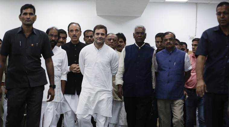 Kashmir article 370, Kashmir news, Rahul gandhi, Rahul gandhi srinagar visit, Priyanka Gandhi, Jammu and Kashmir, Jammu Kashmir news