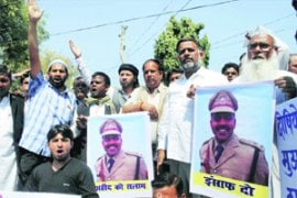 M_Id_364394_Friday no alt set