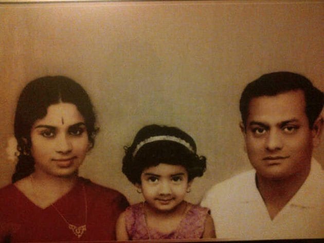 Rare photo: When Amitabh Bachchan went to Taj Mahal with his parents ...