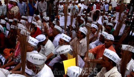 Aam-admi-party-workers