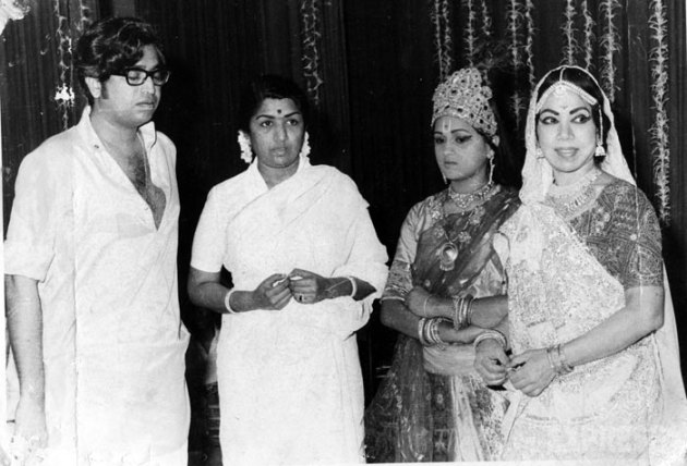 Indian’s Nightingale Lata Mangeshkar Turns 83! | Entertainment Gallery ...