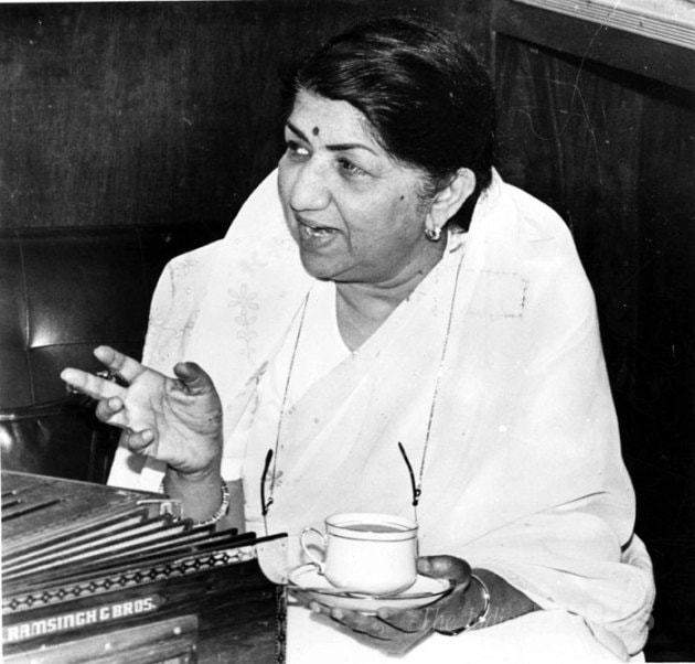 Indian’s Nightingale Lata Mangeshkar Turns 83! | Entertainment Gallery 