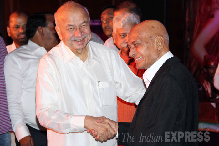 sushilkumar-shinde-khayyam