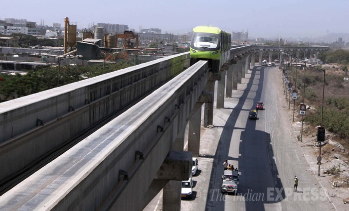 monorail-2