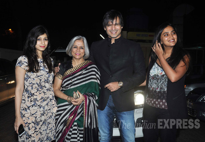 vivek-priyanka-mother