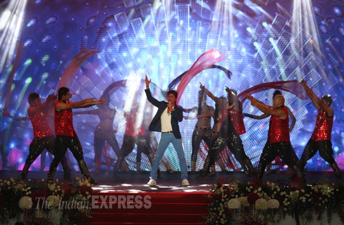 shaan-peforms