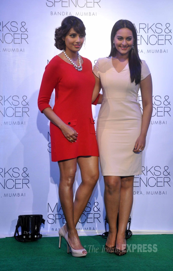 bipasha-sonakshi
