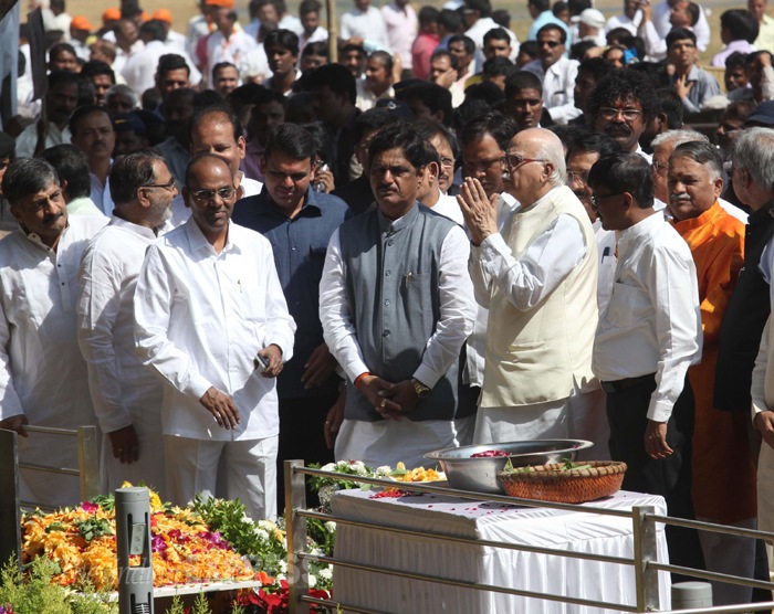 lkadvani-tribute