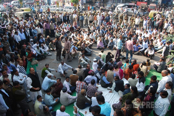 lucknow-strike