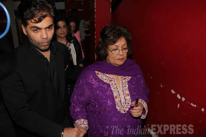 karan-johar-mom