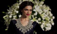 M_Id_410791_Deepika no alt set