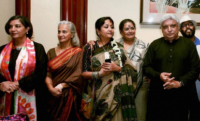 Shabana Azmi,Javed Akhtar,Waheeda Rehman raise money for poor cancer ...