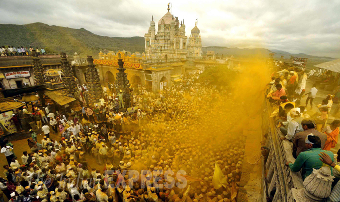 India Celebrates Somvati Amavasya | Picture Gallery Others News - The ...