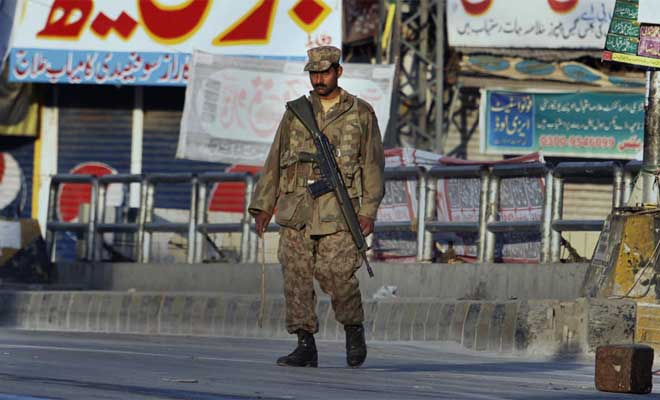 Pakistan: Curfew Extended In Rawalpindi After Sectarian Clashes | World ...