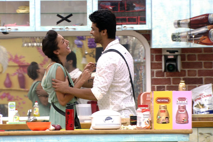 Bigg Boss 7: Kushal Tandon Confesses To Be In Love With Gauahar ...