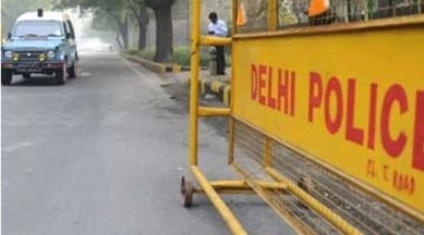 delhi police, delhi police constables arrested, delhi police constables trespassing, delhi police extortion case, dwarka police extortion, dwarka news, delhi news, latest news