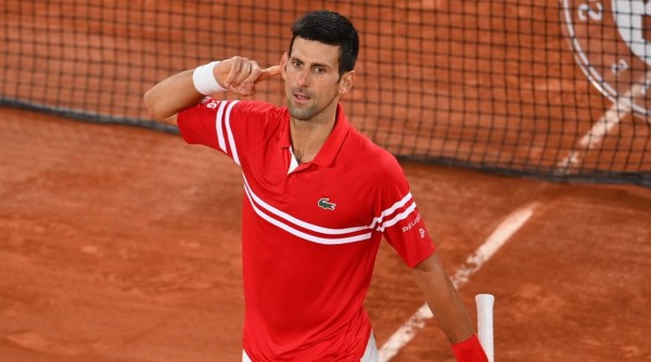 Djokovic derrota a Nadal en el clásico de semifinales del Abierto de Francia