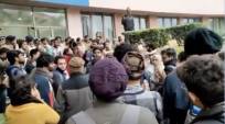 CAA Protests: Scuffle between students and Delhi Police inside DU campus