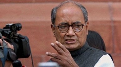 dhoni, dhoni twitter, dhoni wife, sakshi dhoni, digvijaya singh, aadhaar, aadhaar card, dhoni aadhaar, mahendra singh dhoni, ms dhoni, cricket news, indian express