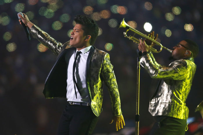 Bruno Mars's rocking performance at Super Bowl  Entertainment Gallery News  - The Indian Express