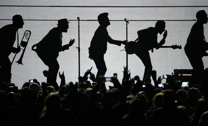 Bruno Mars's rocking performance at Super Bowl  Entertainment Gallery News  - The Indian Express