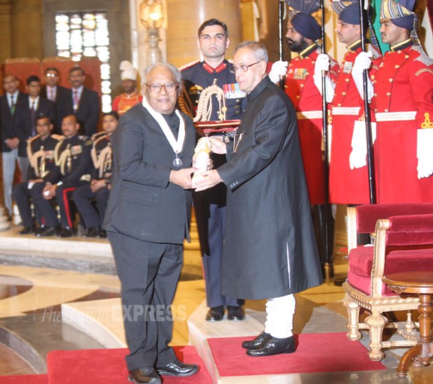 Sachin tendulkar prof c n r rao given bharat ratna picture gallery