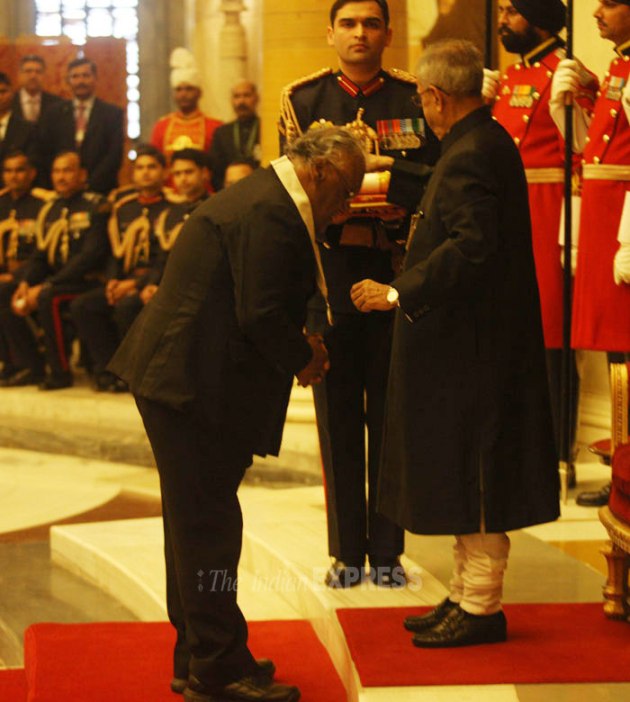 Sachin tendulkar prof c n r rao given bharat ratna picture gallery