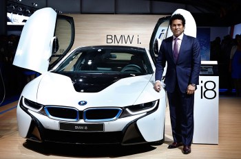 Sachin Tendulkar unveils luxury car BMW i8 | Sports Gallery News,The Indian  Express