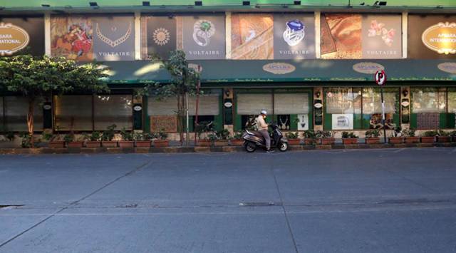 mumbai city news, colaba art galleries reopen, colaba covid, covid norms in mumbai, covid cases in mumbai, indian express