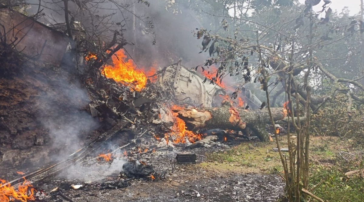 Army Helicopter Crash Live Updates: Army chopper carrying Chief of Defence  Bipin Rawat on board crashes in Ooty, Rescue Operations ON, Check here Helicopter  Crash in Tamil Nadu latest news