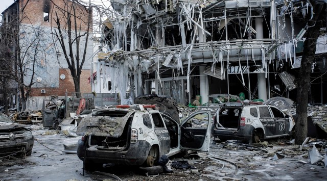 Russia Ukarine, Mariupol theatre hit, Shells hit theatre, Vladimir Putin, Ukraine war, Joe biden, world news, Indian express