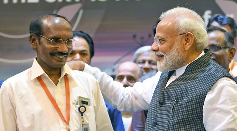 emotional-moment-prime-minister-modi-addresses-isro-scientists-gets