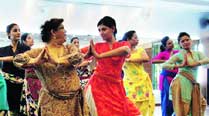 Saroj Khan showing the dance moves to Nandita Das and other dancers in Traces of Sandalwood