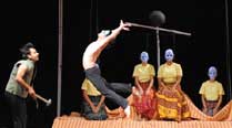 A scene from the play Bandhalelyachi Manoghat