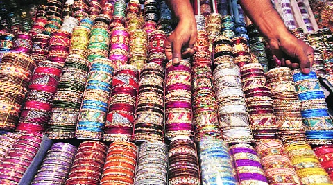 For a tola of bangles, gas price makes up 25% of input costs. If doubled, gas alone would now account for 42%.  (Photo: Express)
