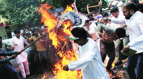 Congress workers protest against the attack on MLA Hasan Ahmad on Saturday at Jantar Mantar. prem Nath pandey
