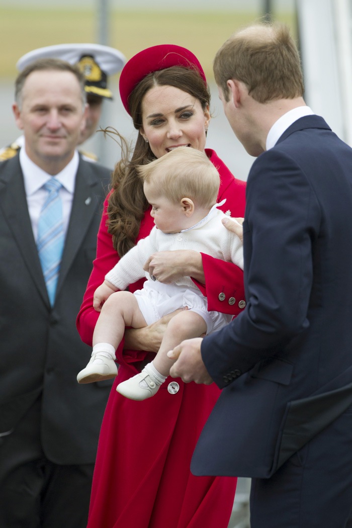 Prince George’s First Royal Overseas Tour With Mom Kate, Dad William ...